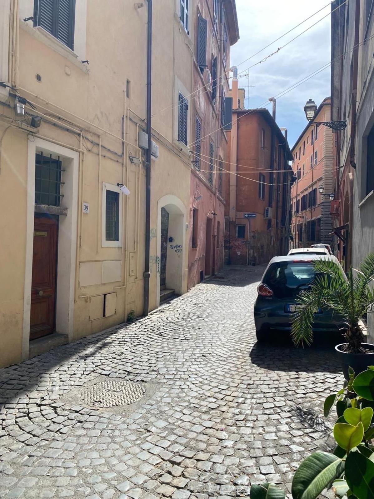 Casa Vicolo Moroni - Trastevere Рим Экстерьер фото